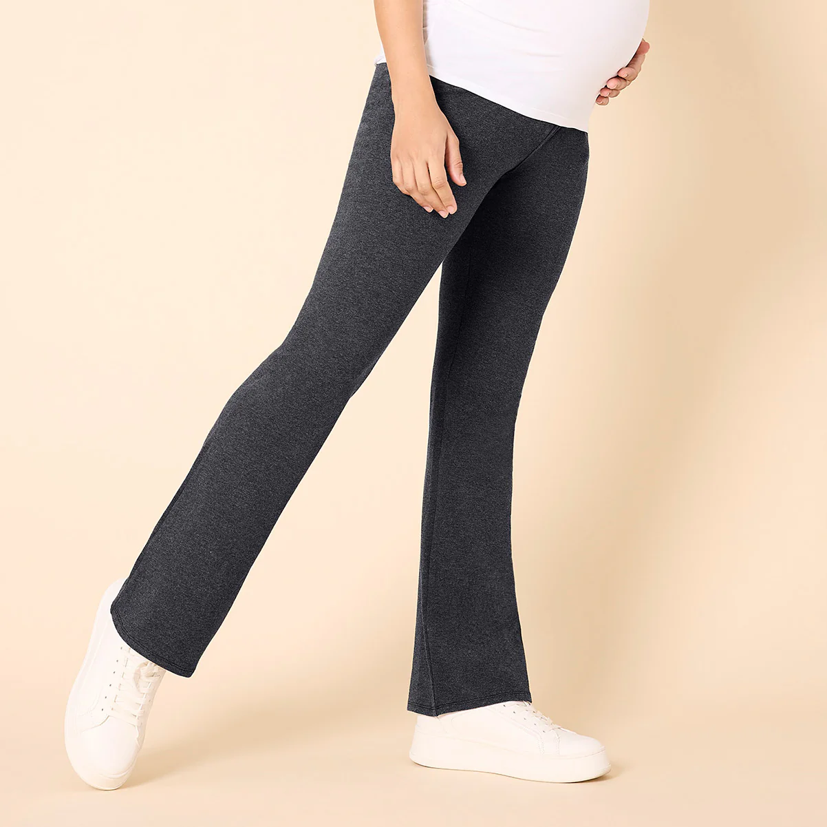 Secret Fit Belly® Essential Flare Legging - Image 7
