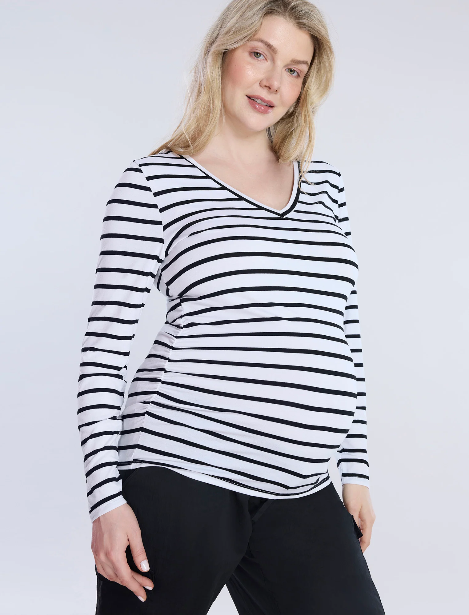 Side Ruched Long Sleeve V-Neck Maternity Tee - Image 4
