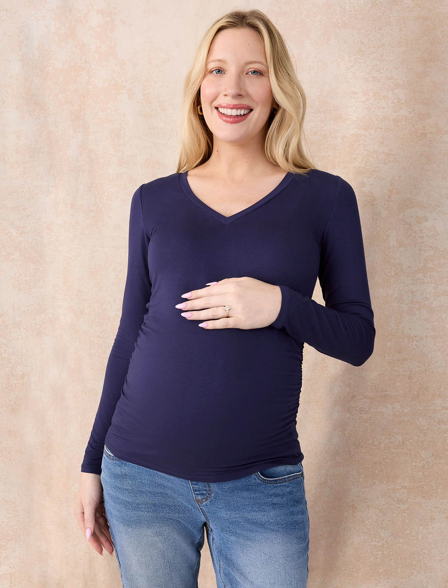 Side Ruched Long Sleeve V-Neck Maternity Tee - Image 7